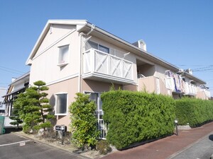 エステート日永E外観写真