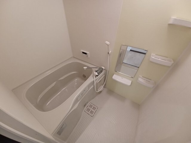 物件内観写真10　(同物件別部屋参考画像)