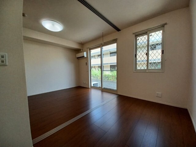 物件内観写真11　(同型参考写真)