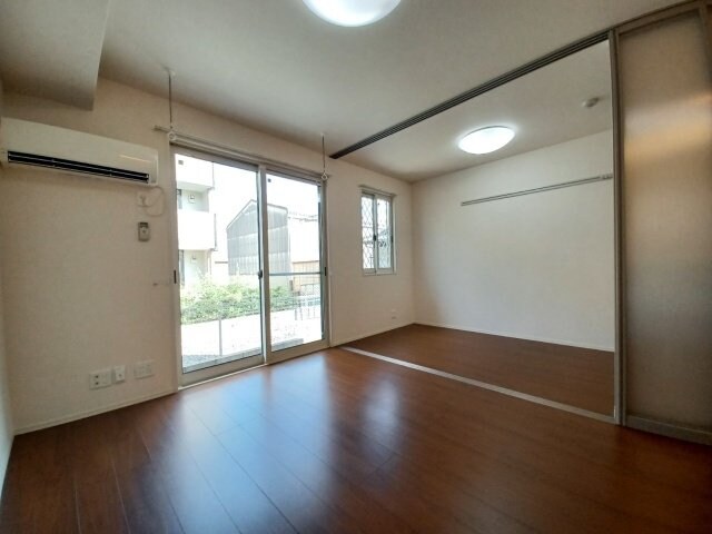 物件内観写真14　(同型参考写真)