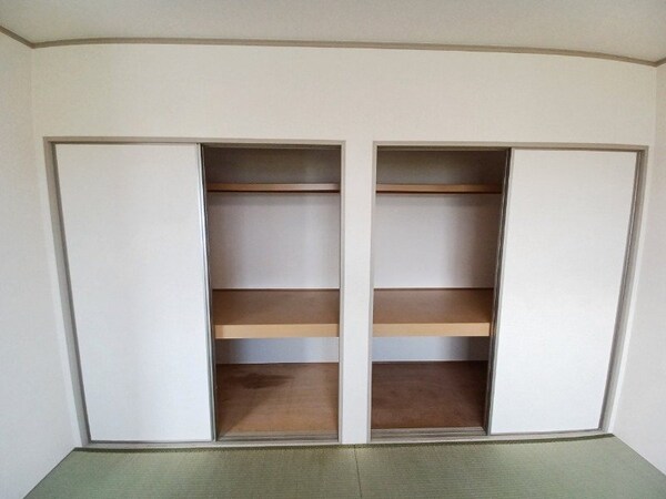 収納(同タイプの部屋写真です)