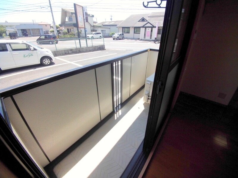 物件内観写真14　(別部屋反転参考写真)