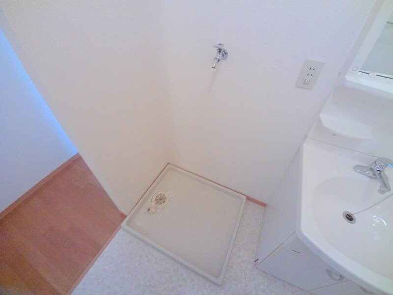 物件内観写真23　(別部屋反転参考写真)