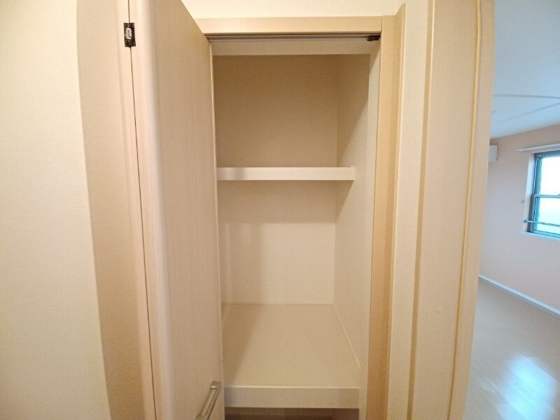 物件内観写真13　(同型反転参考写真)