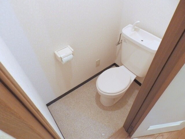 物件内観写真10　(トイレ)