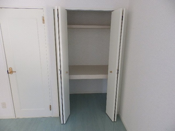 収納(同型参考写真)