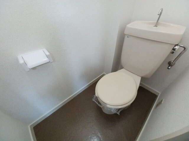 物件内観写真9　(同物件別室の画像です)