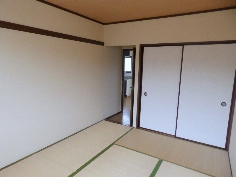 物件内観写真6　(同物件別室写真)