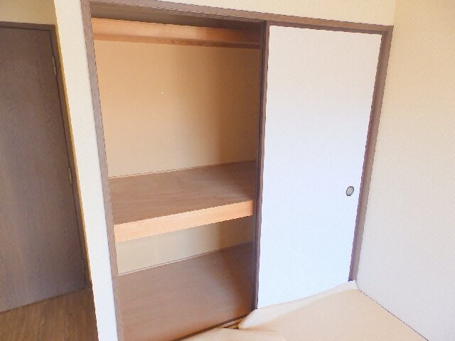 物件内観写真8　(同物件別室写真)