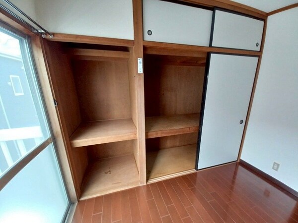収納(同物件別室写真)