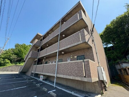 セレッソＩＫＵＷＡ外観写真