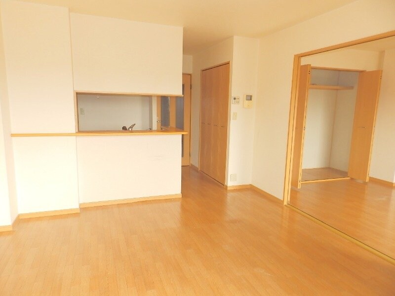 物件内観写真7　(同型反転参考写真)