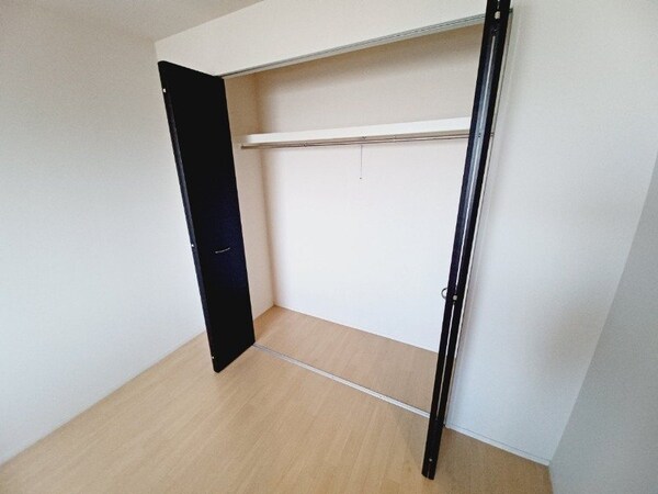 収納(同型参考写真)