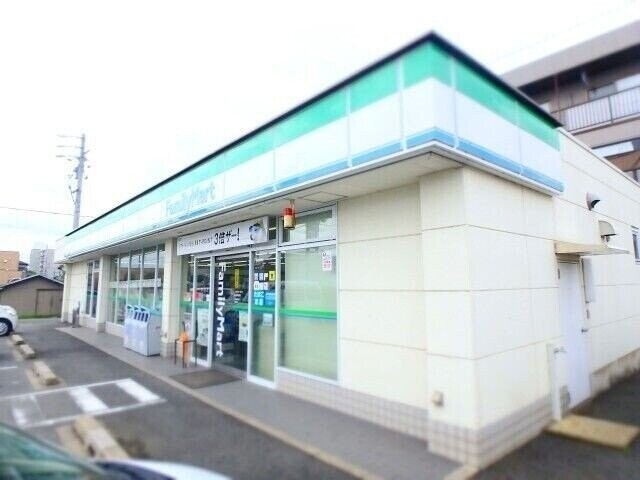 ファミリーマート朝日町おぶけ店