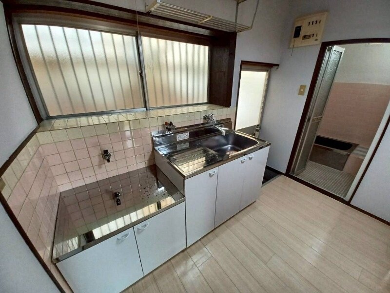 物件内観写真3　(同型反転参考写真です。)