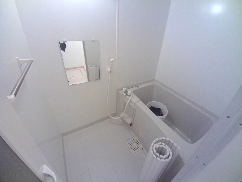 物件内観写真8　(同物件別室反転タイプ画像)