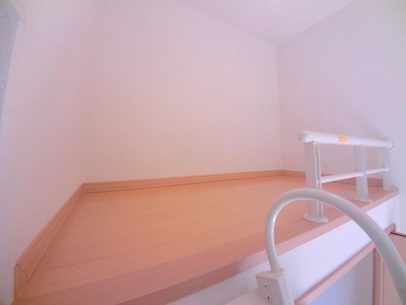 物件内観写真15　(同物件別室反転タイプ画像)