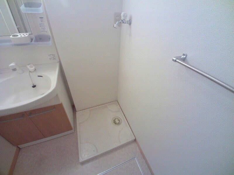 物件内観写真19　(同物件別室反転タイプ画像)