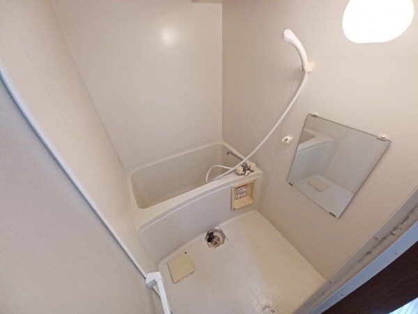 バス／シャワールーム等(同物件別部屋参考写真)
