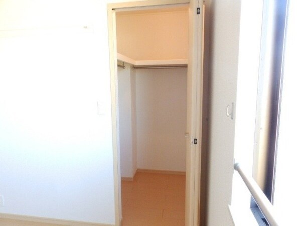収納(同型部屋写真です。)