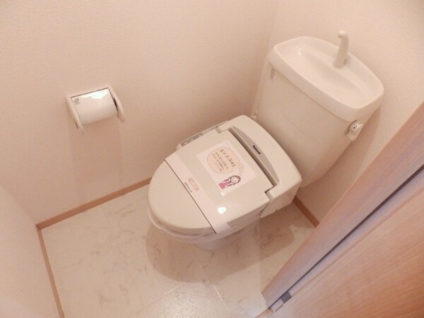 トイレ(同建物の別部屋写真です)
