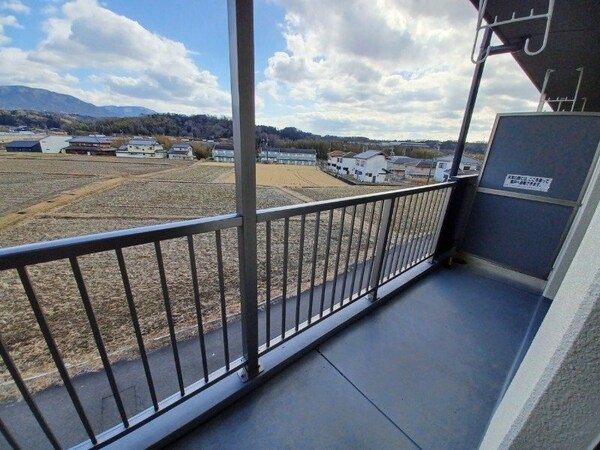 バルコニー(別部屋参考写真となります。)