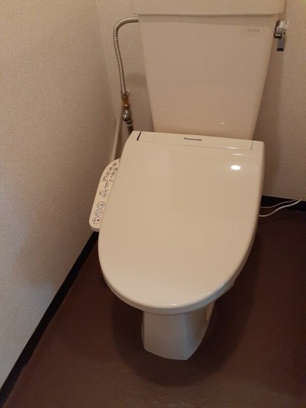 トイレ(同物件反転タイプの画像です)