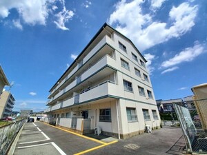 ソシアルドミール西館外観写真