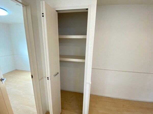 収納(同タイプ部屋写真です。)
