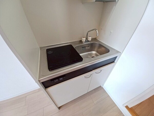 キッチン(※同型別部屋写真)