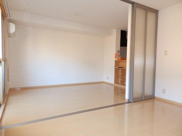 物件内観写真8　(同物件別部屋写真)