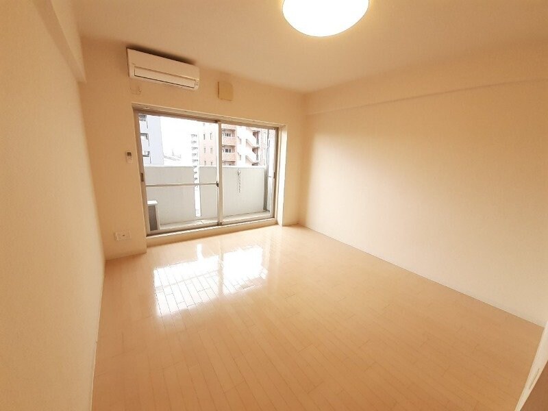 物件内観写真4　(別部屋反転写真)