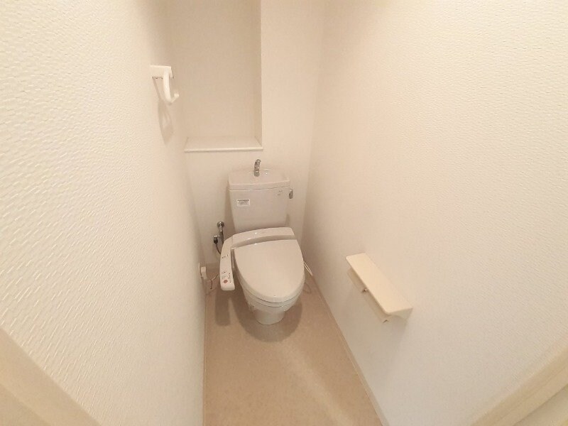 物件内観写真7　(別部屋反転写真)