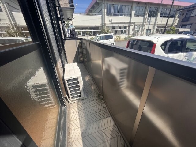 物件内観写真18　(同建物の別部屋反転タイプ)