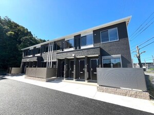 ラ・トレフル外観写真