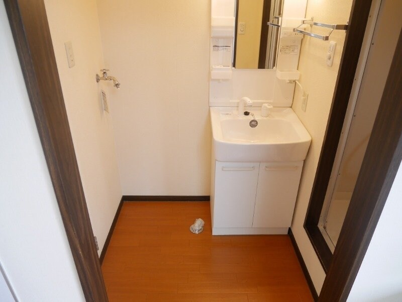 物件内観写真8　(別部屋反転写真)