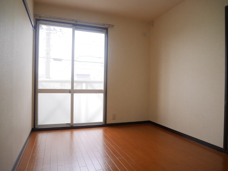 物件内観写真10　(別部屋反転写真)