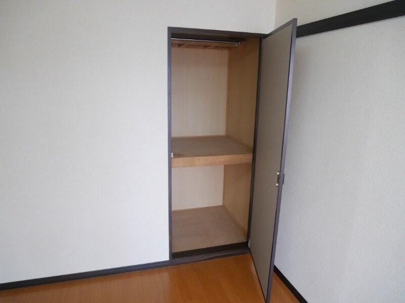 物件内観写真17　(別部屋反転写真)