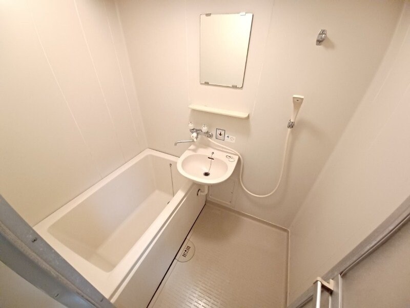 物件内観写真8　(別部屋同タイプ)