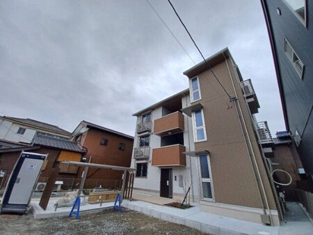 Ｄ-ｃｈａｍｂｒｅ元新町外観写真