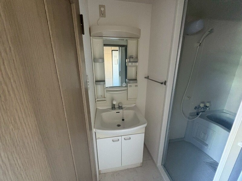 物件内観写真11　(同物件別室写真)