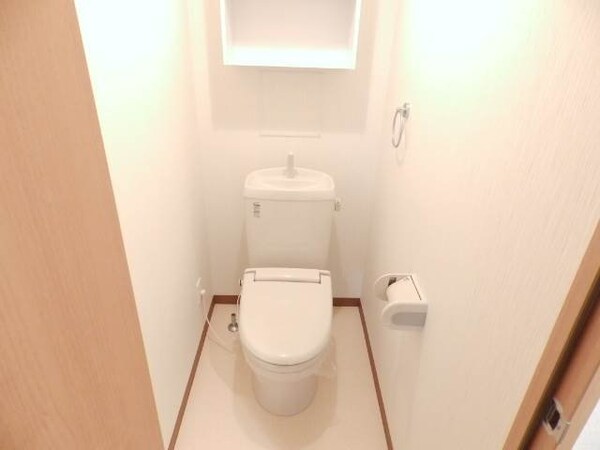 トイレ(同物件別室写真)