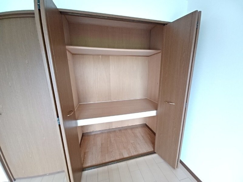 物件内観写真7　(別部屋反転写真です)