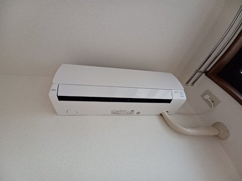 物件内観写真10　(別部屋反転写真です)