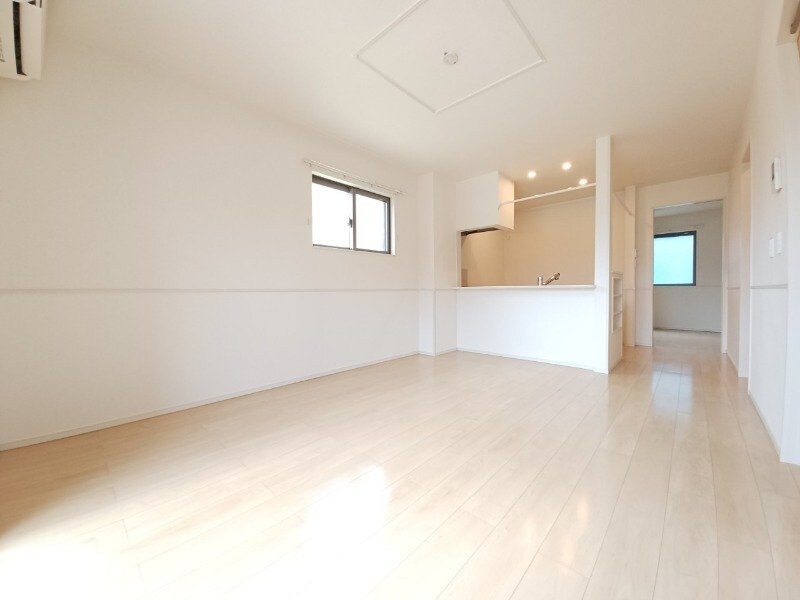 物件内観写真5　(同型参考写真です。)