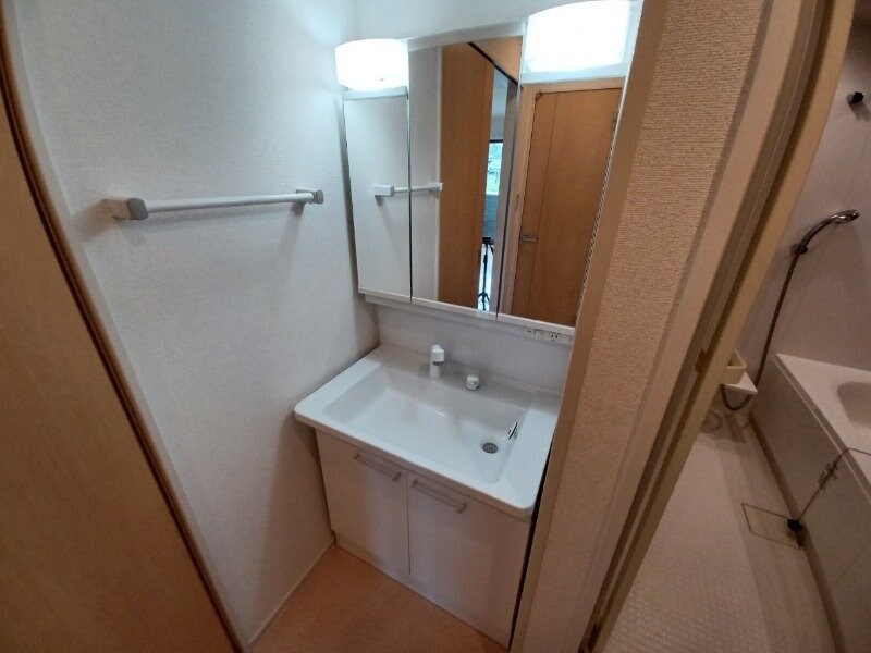 物件内観写真8　(同型参考写真です。)