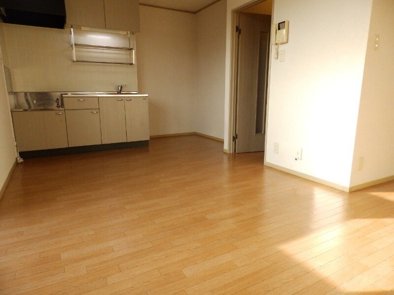 物件内観写真5　(同型反転参考写真です。)