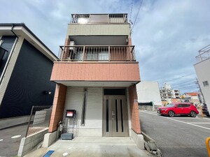 西新地事務所兼住居外観写真