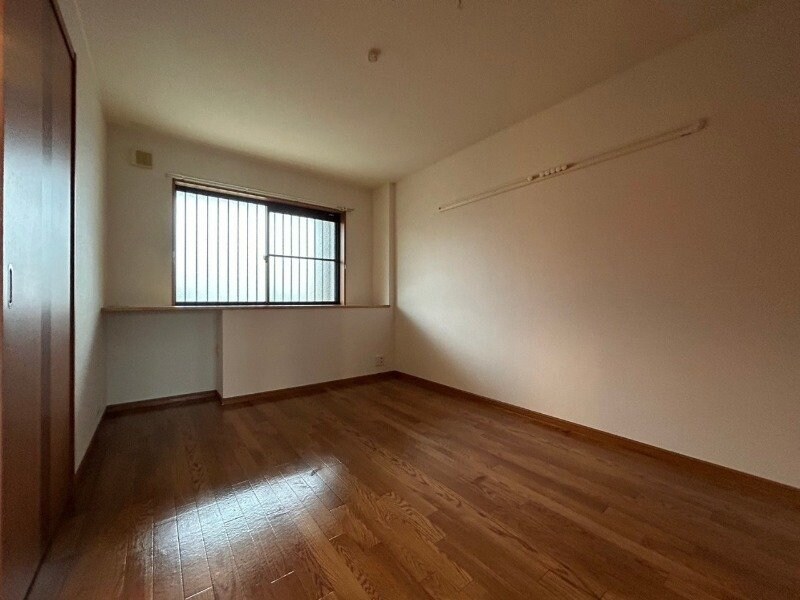 物件内観写真17　(同物件別室画像)