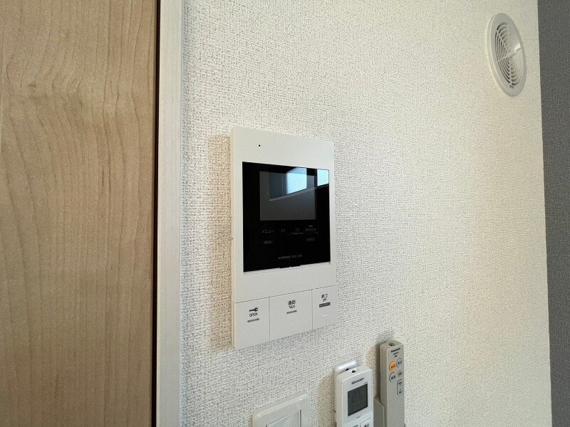 物件内観写真15　(同物件別室反転タイプ)